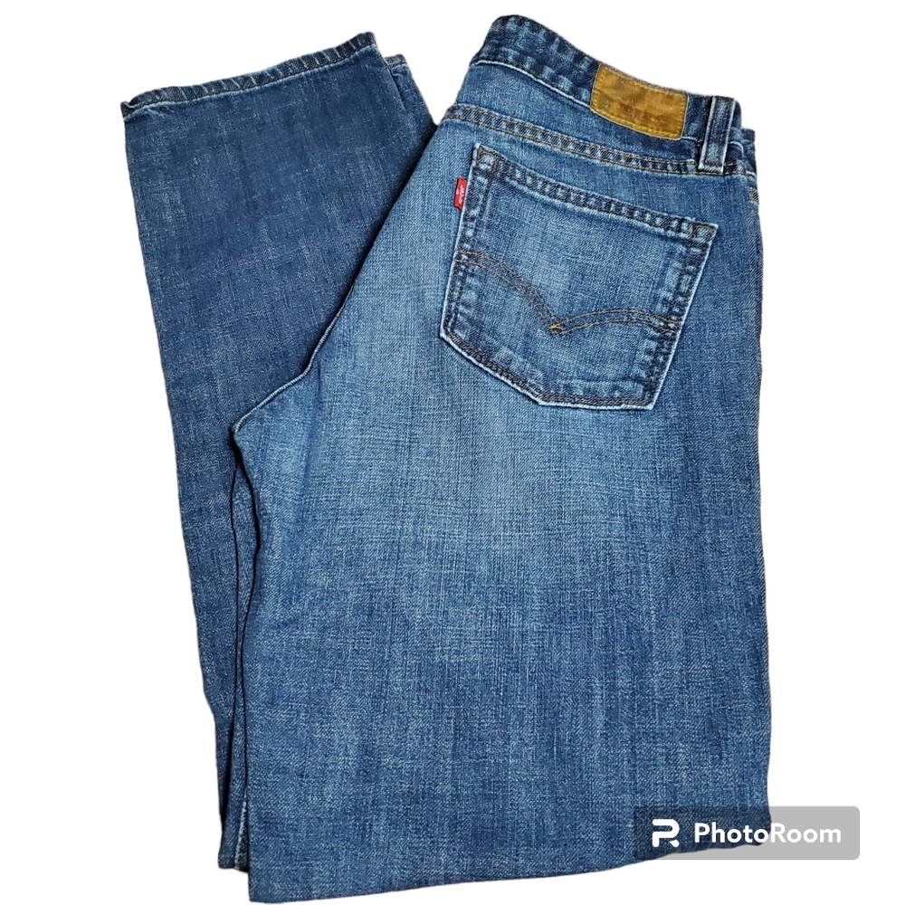 Levis Jeans Mid Rise Straight 552